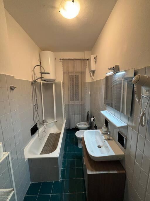 Ferienwohnung Netflix - Wi-Fi - “Fiume 19” - Triest Exterior foto